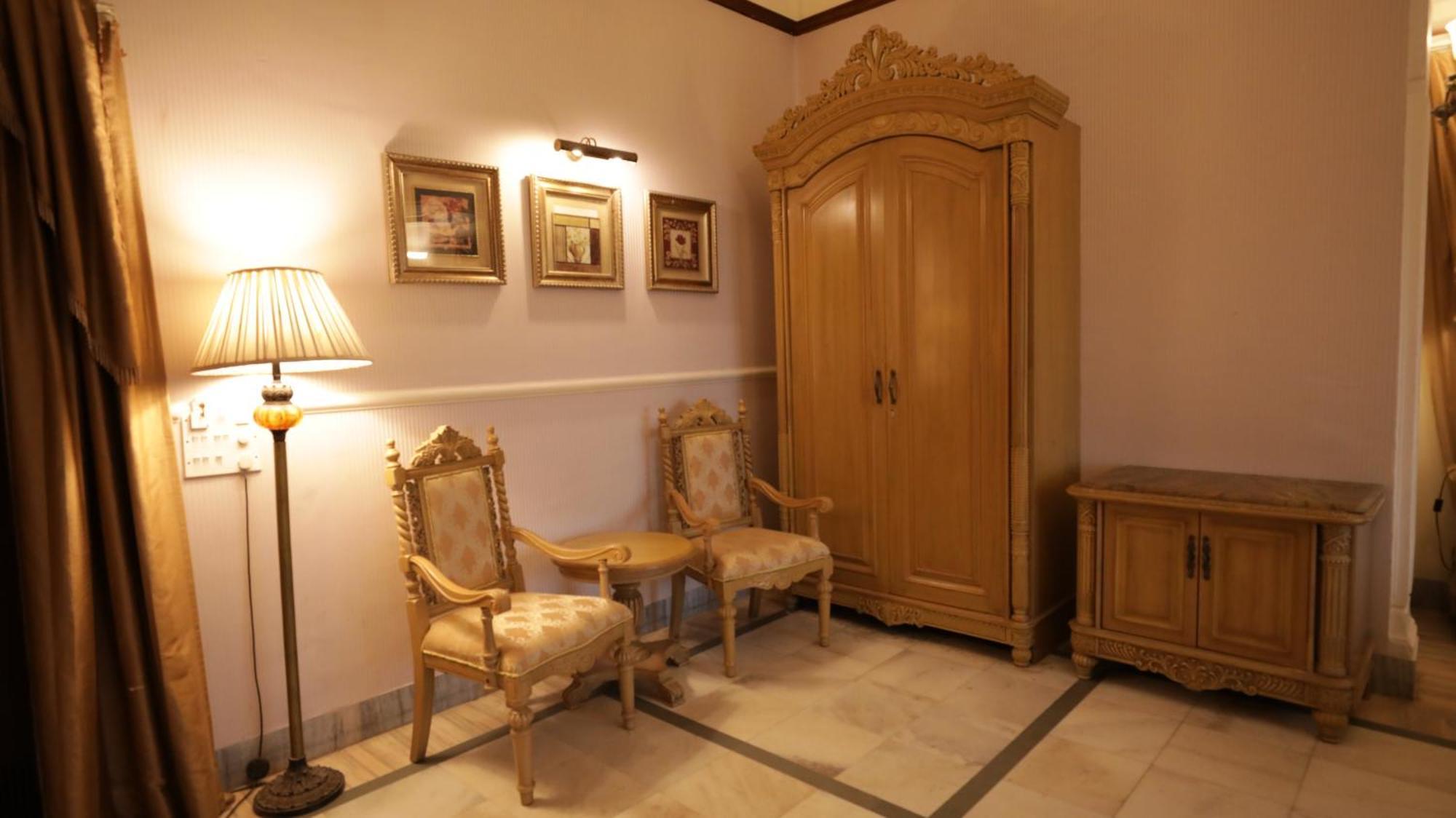 Hotel Merwara Estate- A Luxury Heritage Resort Ajmer Bagian luar foto