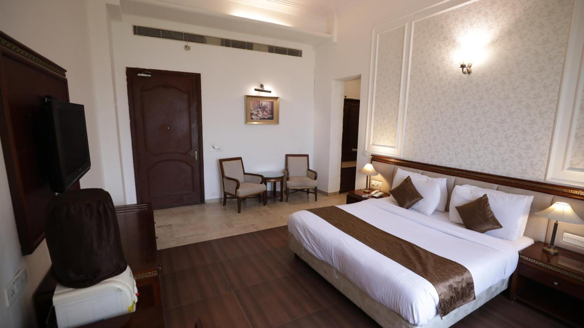 Hotel Merwara Estate- A Luxury Heritage Resort Ajmer Bagian luar foto